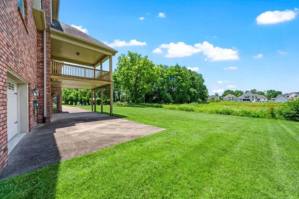 306 Gray Hawk Trail Clarksville TN 37043