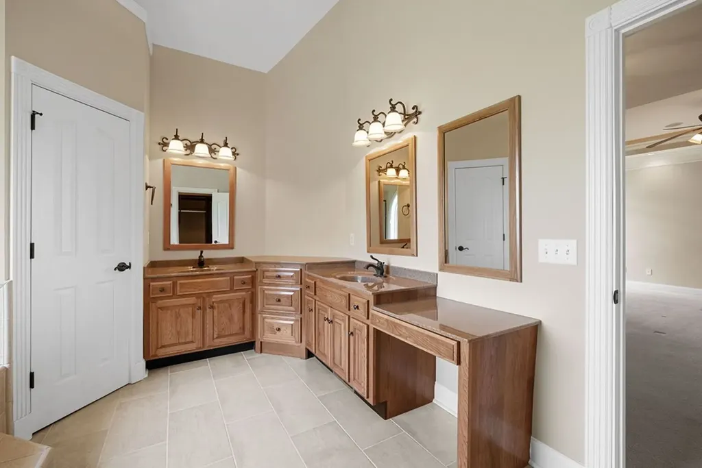 306 Gray Hawk Trail Clarksville TN 37043