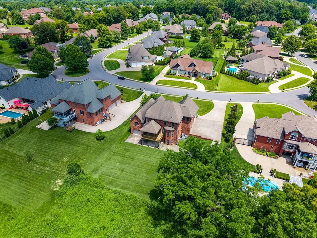 306 Gray Hawk Trail Clarksville TN 37043