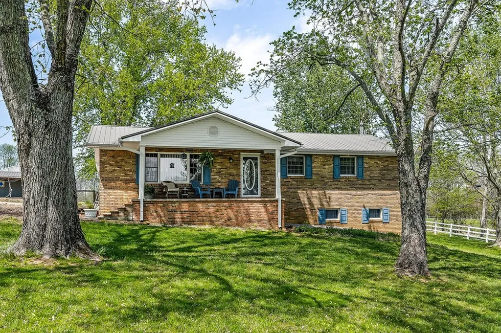 698 Maynard Road Crossville TN 38571