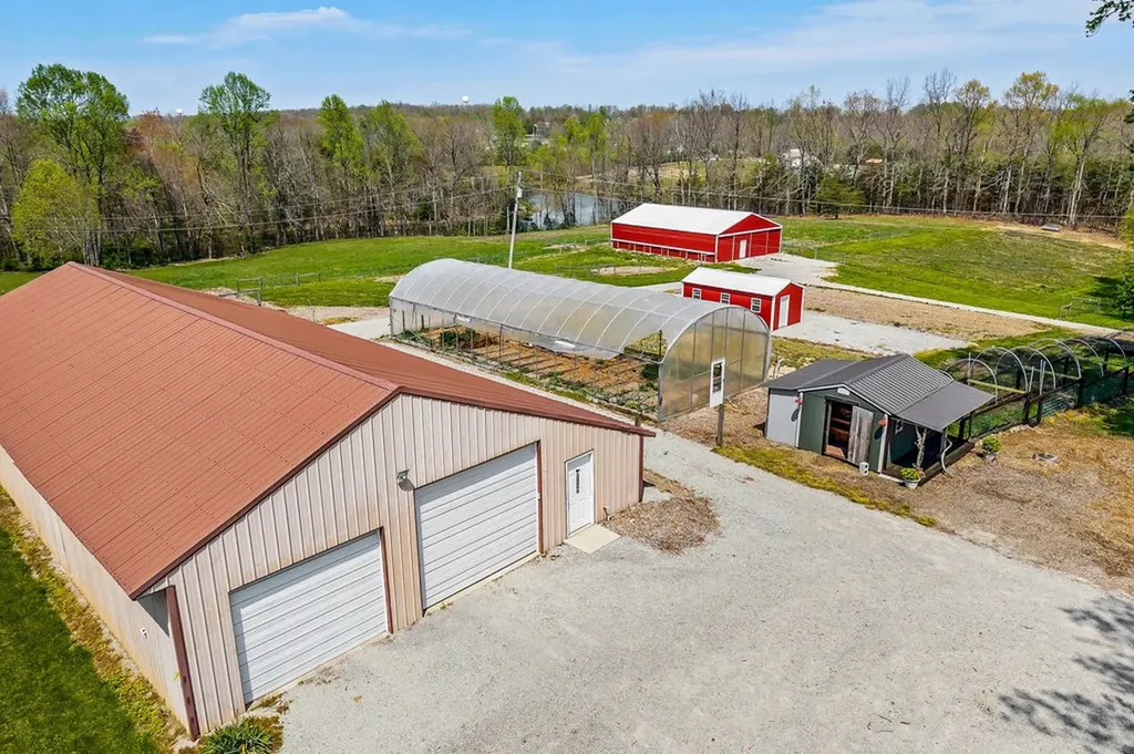 698 Maynard Road Crossville TN 38571