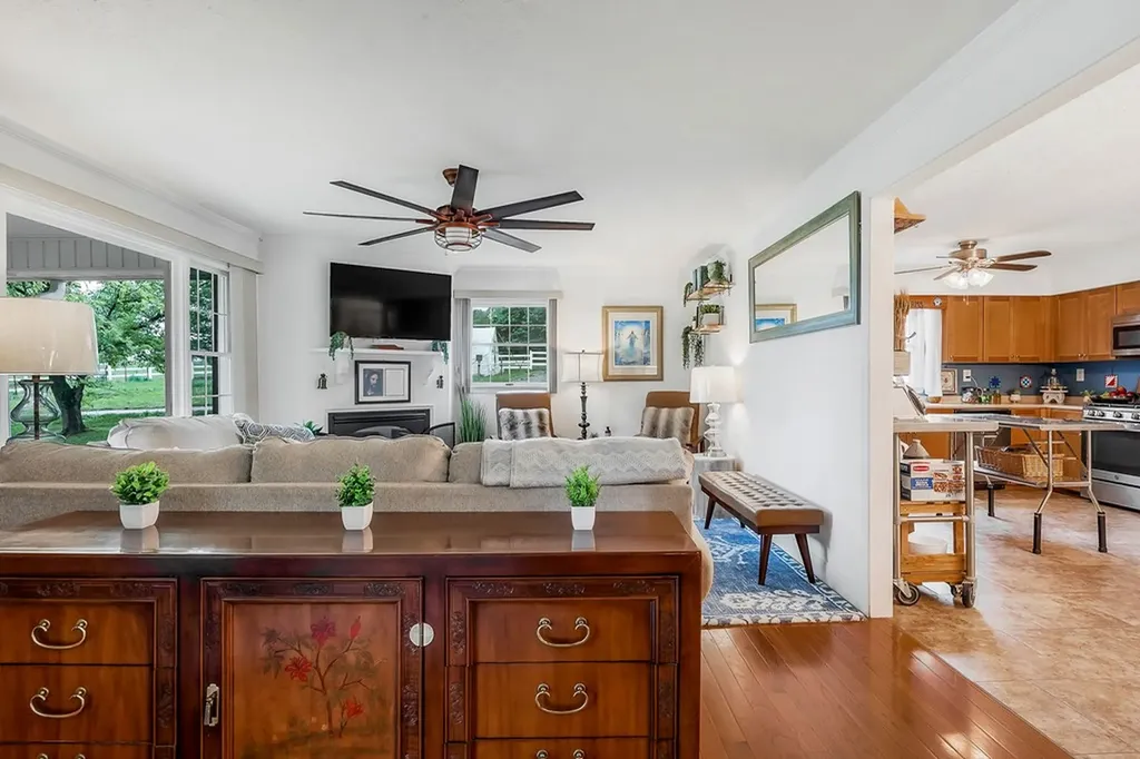 698 Maynard Road Crossville TN 38571