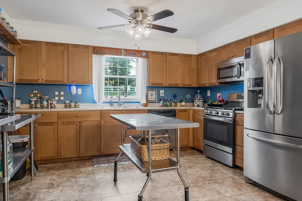 698 Maynard Road Crossville TN 38571