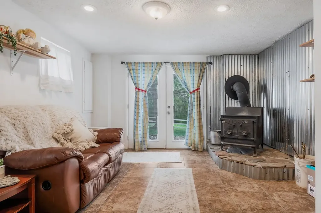 698 Maynard Road Crossville TN 38571