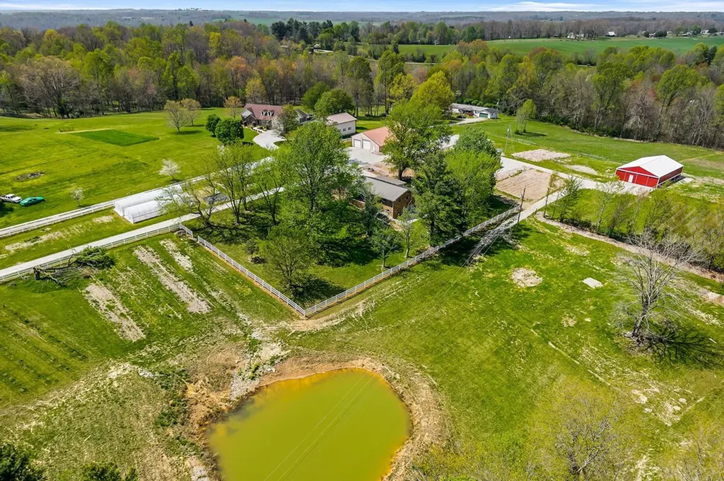 698 Maynard Road Crossville TN 38571