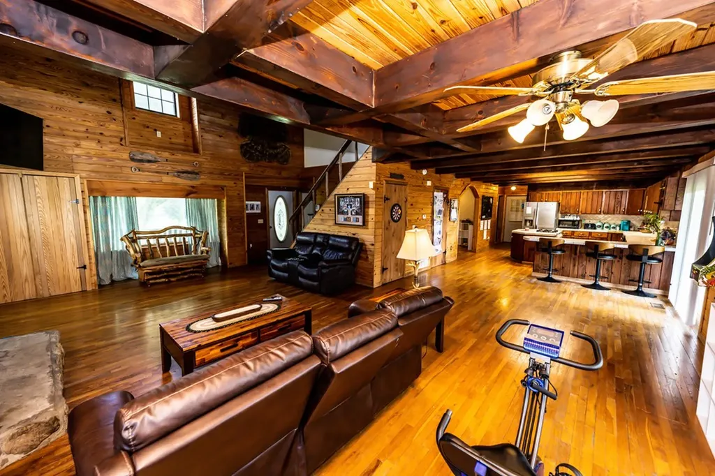 6311 Old Smithville Highway S Sparta TN 38583-7101