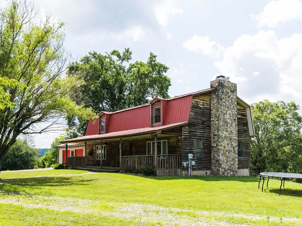 6311 Old Smithville Highway S Sparta TN 38583-7101