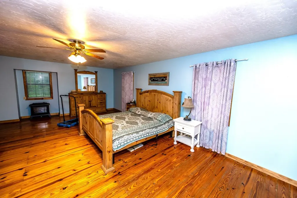 6311 Old Smithville Highway S Sparta TN 38583-7101