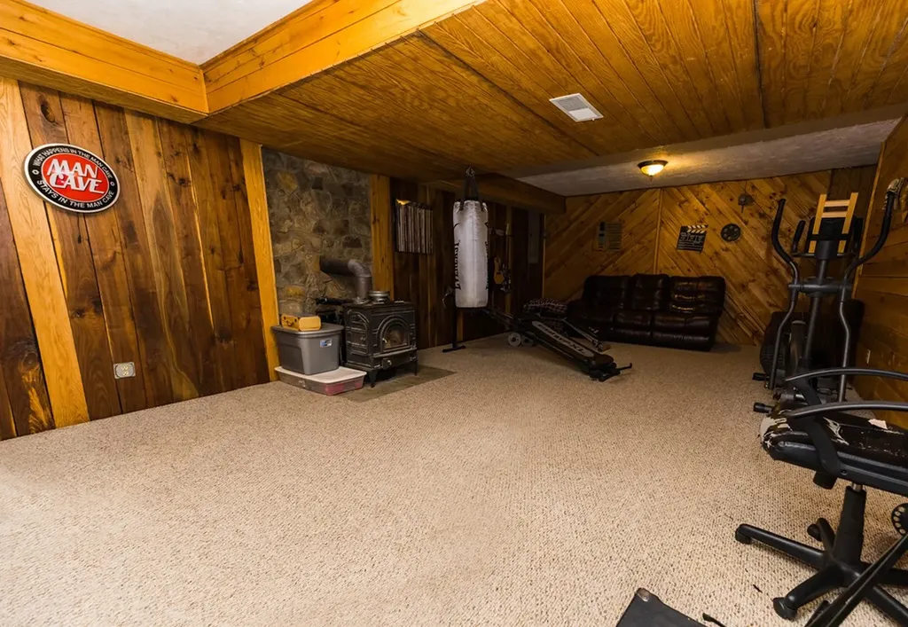 6311 Old Smithville Highway S Sparta TN 38583-7101