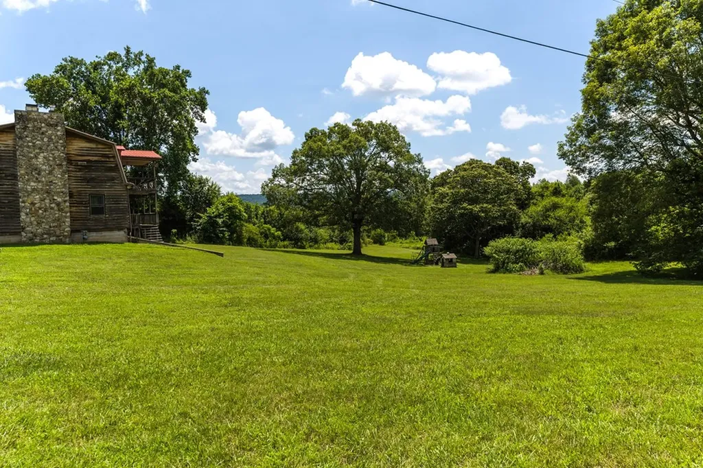 6311 Old Smithville Highway S Sparta TN 38583-7101