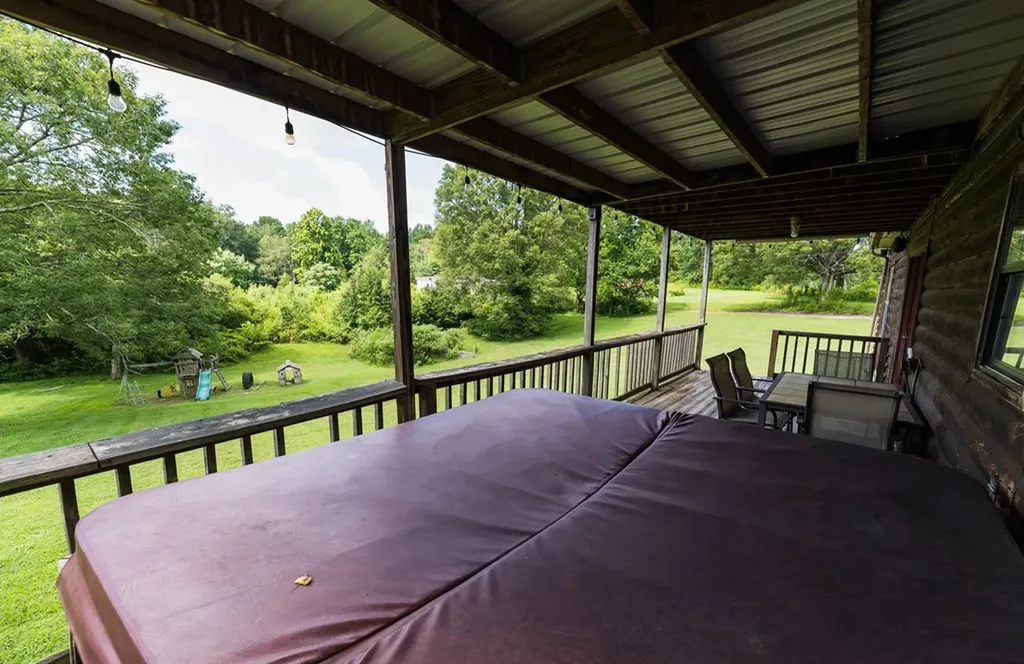 6311 Old Smithville Highway S Sparta TN 38583-7101