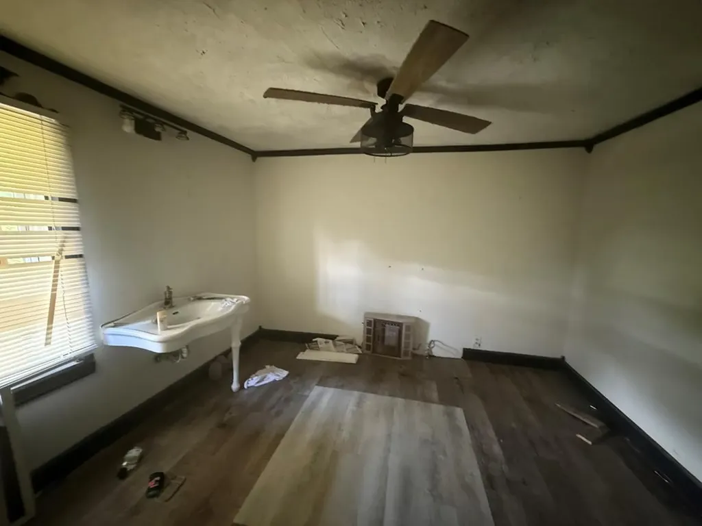 7224 Thomas Twin Oaks Baxter TN 38544