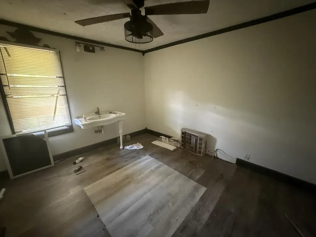 7224 Thomas Twin Oaks Baxter TN 38544