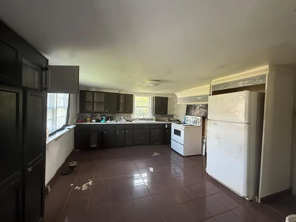 7224 Thomas Twin Oaks Baxter TN 38544