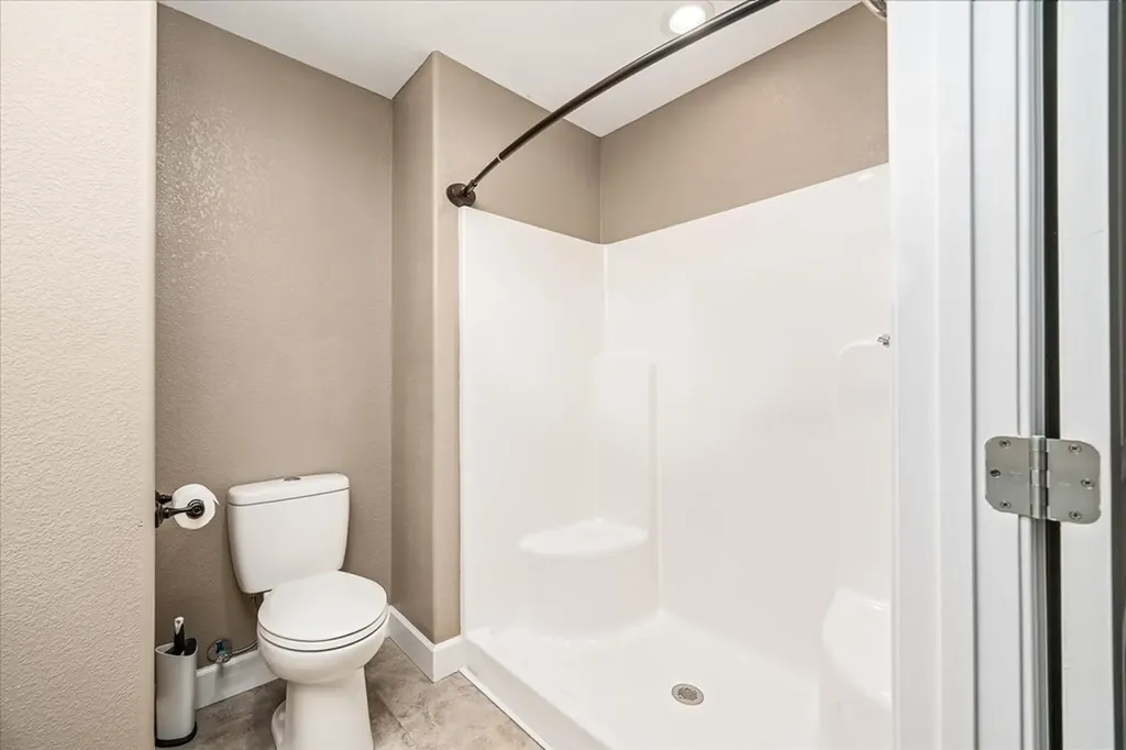 1382 Pilgrim Drive Grimsley TN 38565