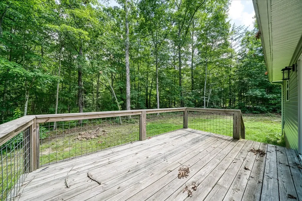 1382 Pilgrim Drive Grimsley TN 38565