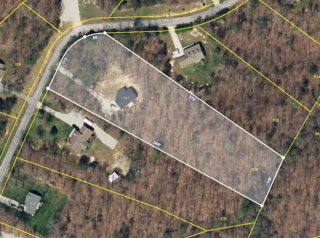 1382 Pilgrim Drive Grimsley TN 38565