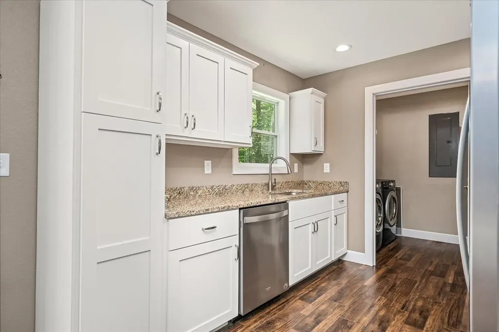 1382 Pilgrim Drive Grimsley TN 38565