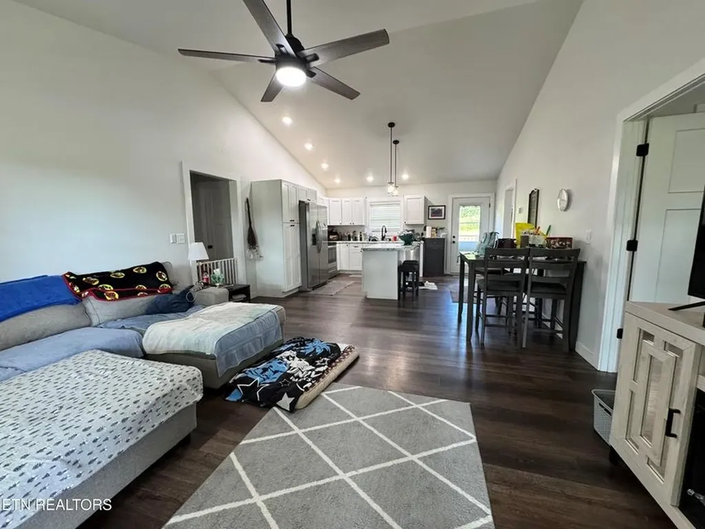 1353 Roy Owens Road Jamestown TN 38556-2411