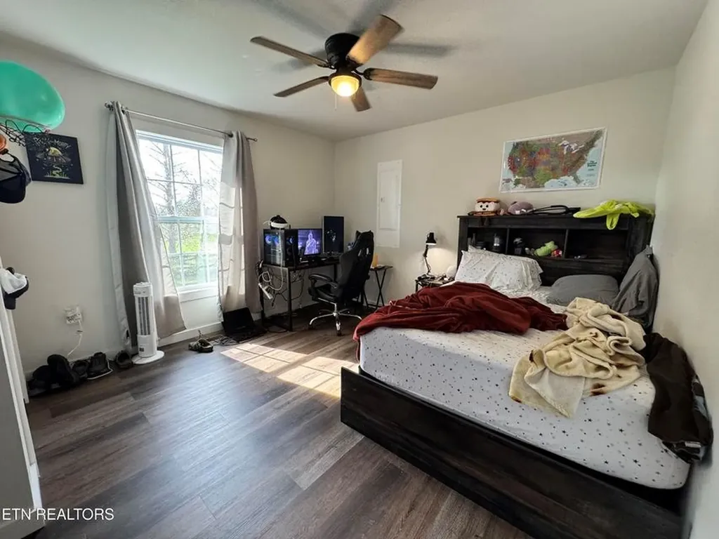 1353 Roy Owens Road Jamestown TN 38556-2411