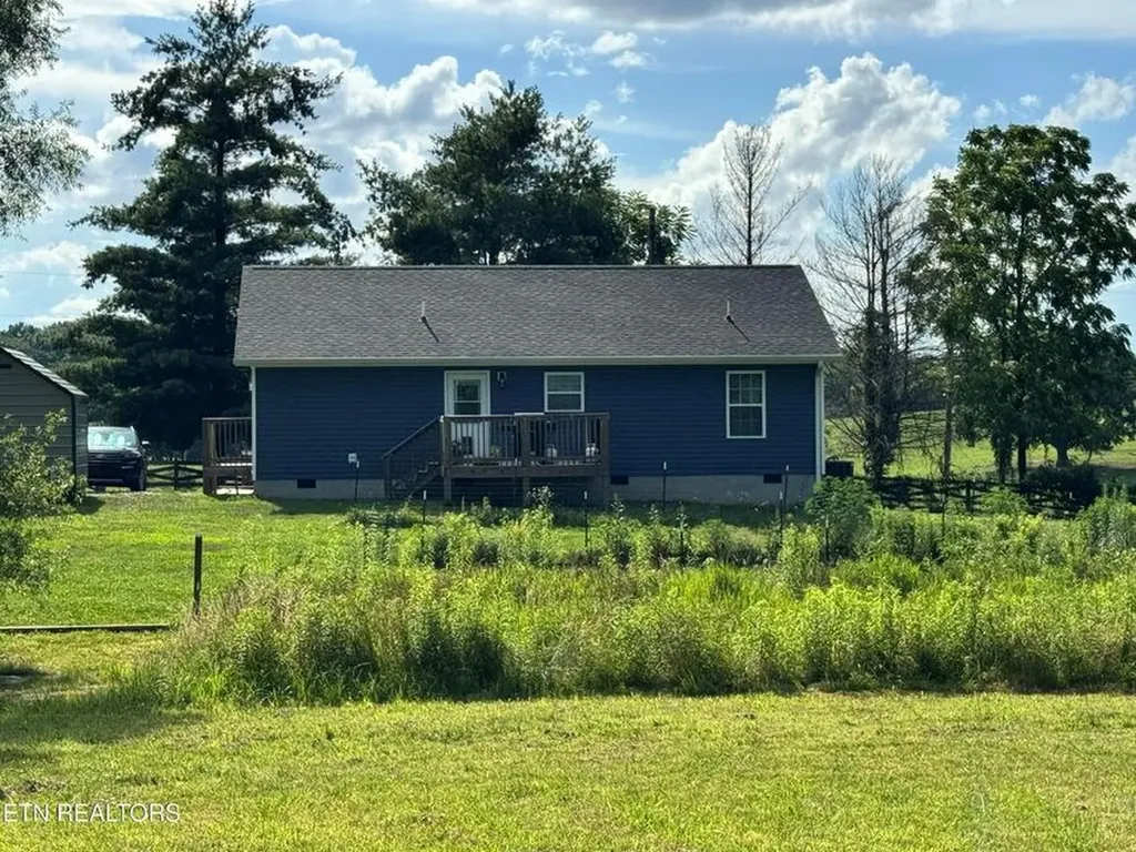 1353 Roy Owens Road Jamestown TN 38556-2411