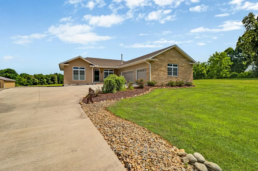 1432 Sawmill Road Crossville TN 38555