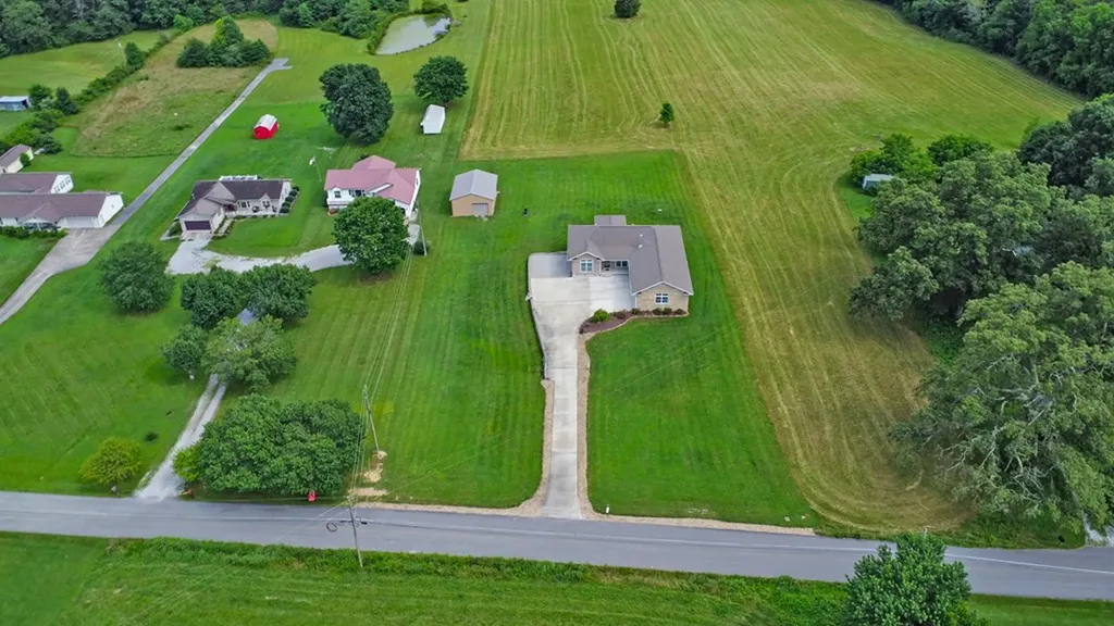 1432 Sawmill Road Crossville TN 38555