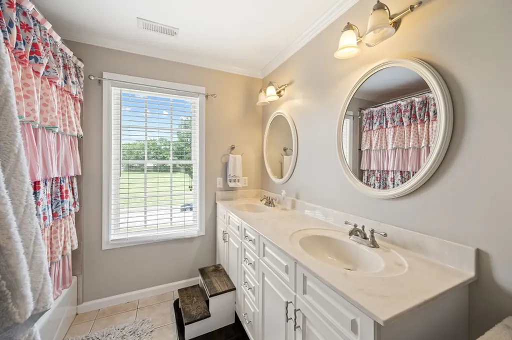 992 Stonebridge Circle Cookeville TN 38501