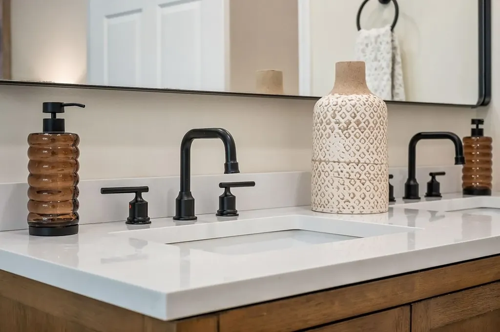 9656 Francis Ferry Rock Island TN 38581