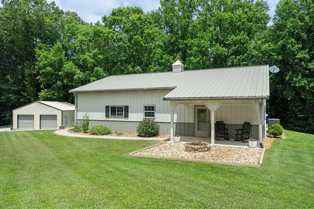 9656 Francis Ferry Rock Island TN 38581