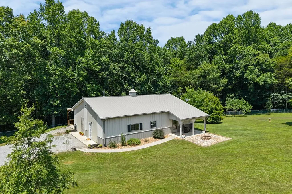 9656 Francis Ferry Rock Island TN 38581