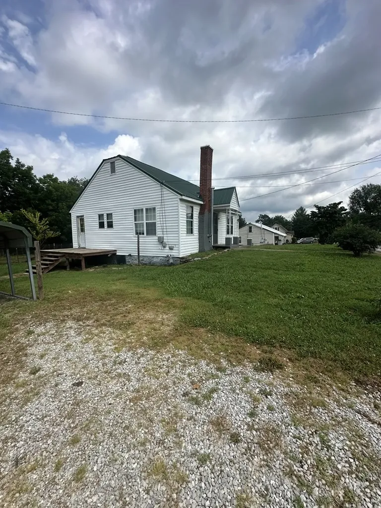 115 Baker Street Sparta TN 38583