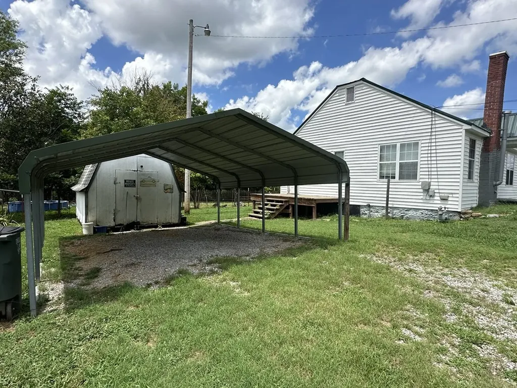 115 Baker Street Sparta TN 38583