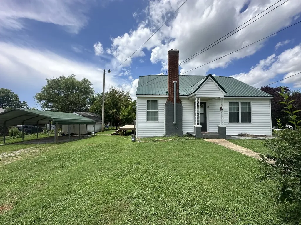 115 Baker Street Sparta TN 38583