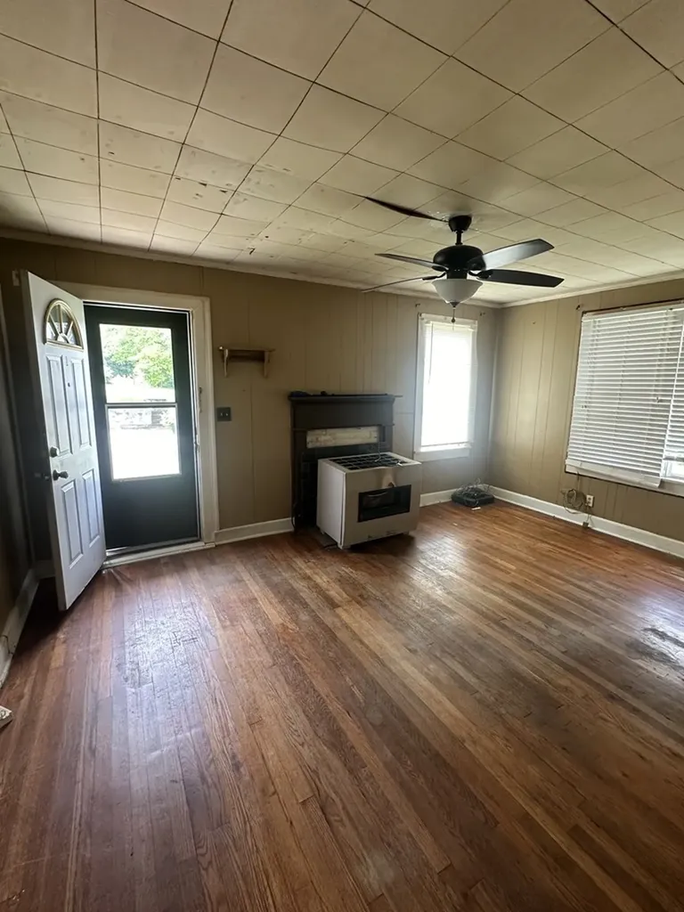 115 Baker Street Sparta TN 38583