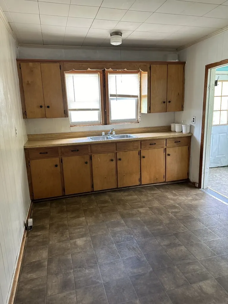 115 Baker Street Sparta TN 38583
