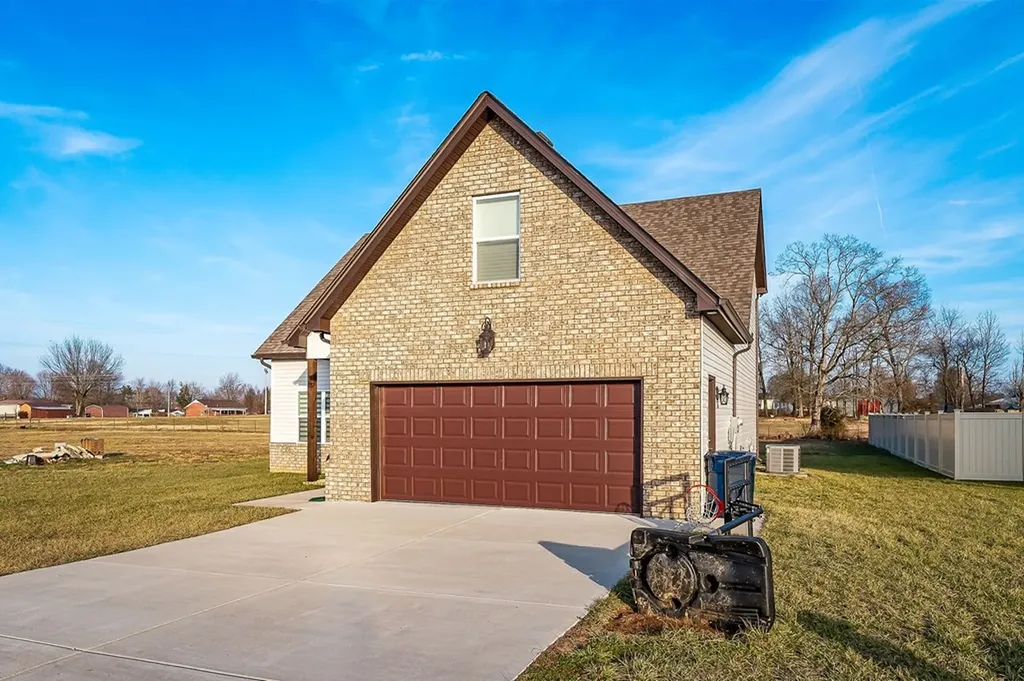 235 Villa Street Smithville TN 37166