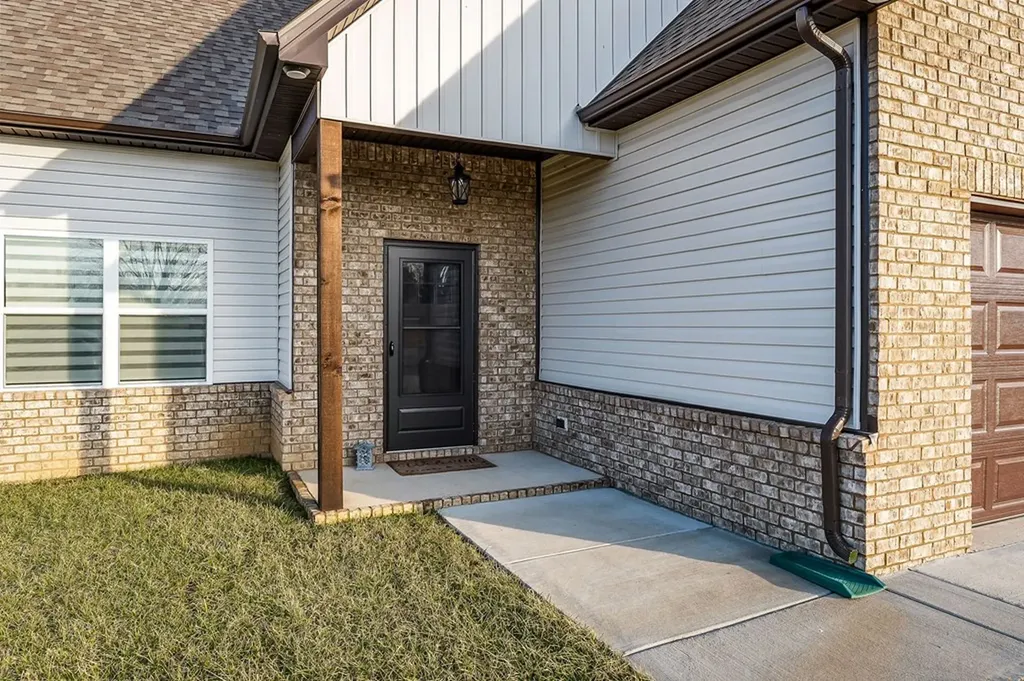 235 Villa Street Smithville TN 37166