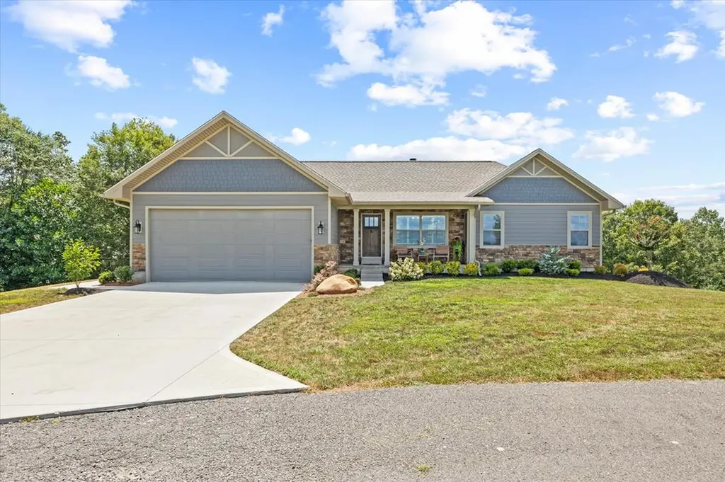 1721 Holly Bend Drive Byrdstown TN 38549