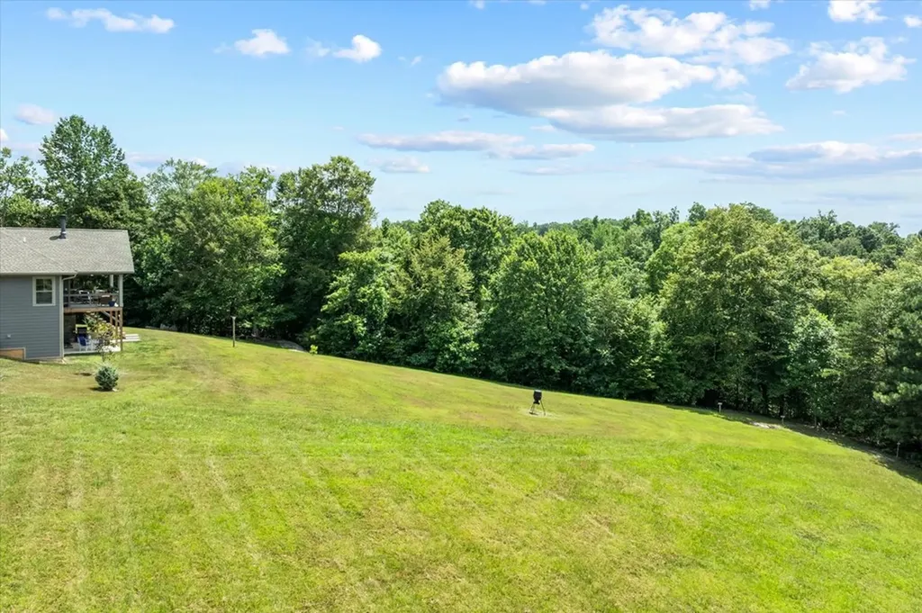1721 Holly Bend Drive Byrdstown TN 38549