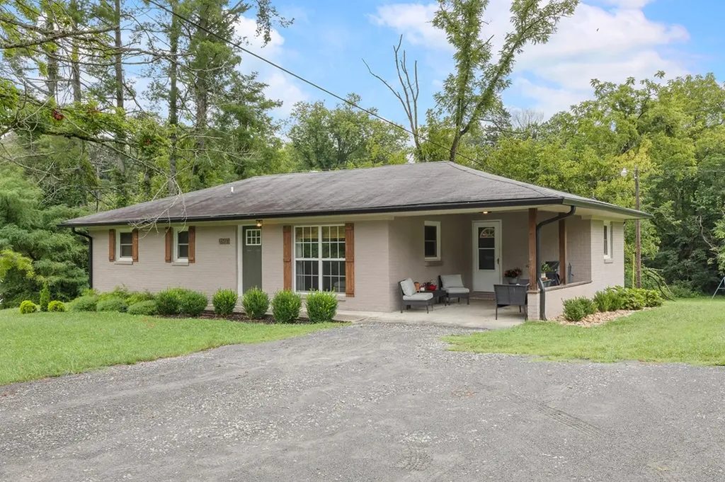 2193 Freehill Road Cookeville TN 38501