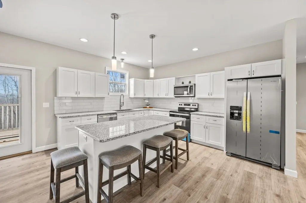 341 Brown Stafford Cemetery Lane Gainesboro TN 38562