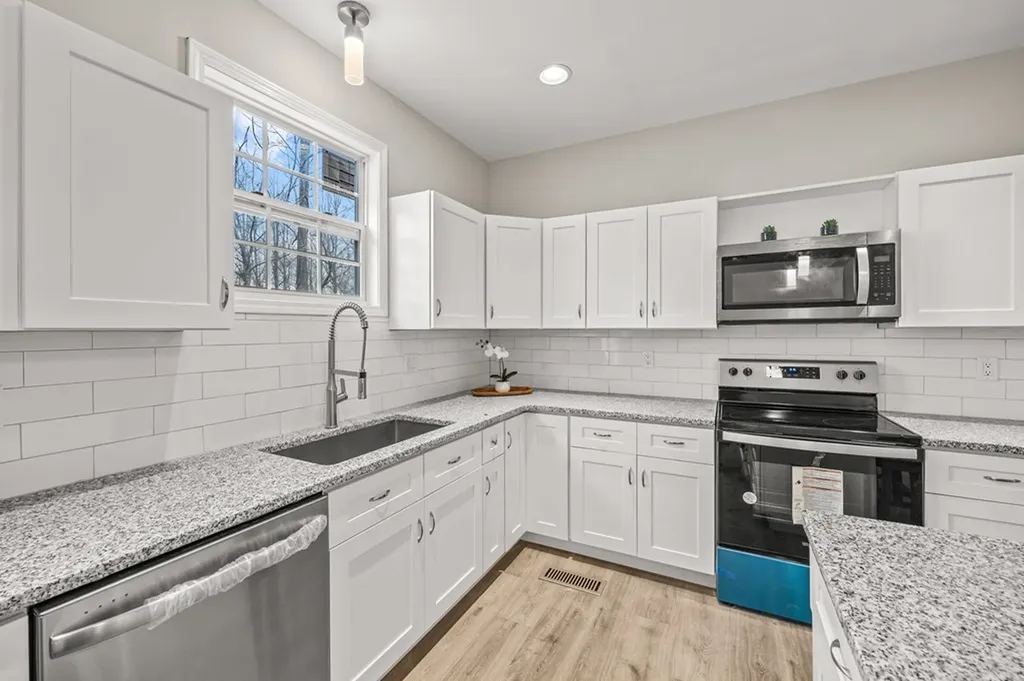 341 Brown Stafford Cemetery Lane Gainesboro TN 38562