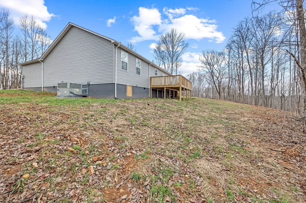 341 Brown Stafford Cemetery Lane Gainesboro TN 38562