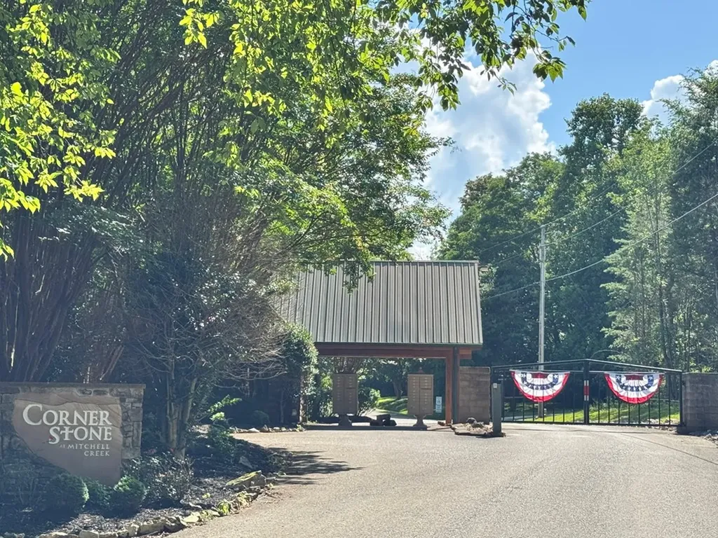 626 North Pointe Trail Allons TN 38541