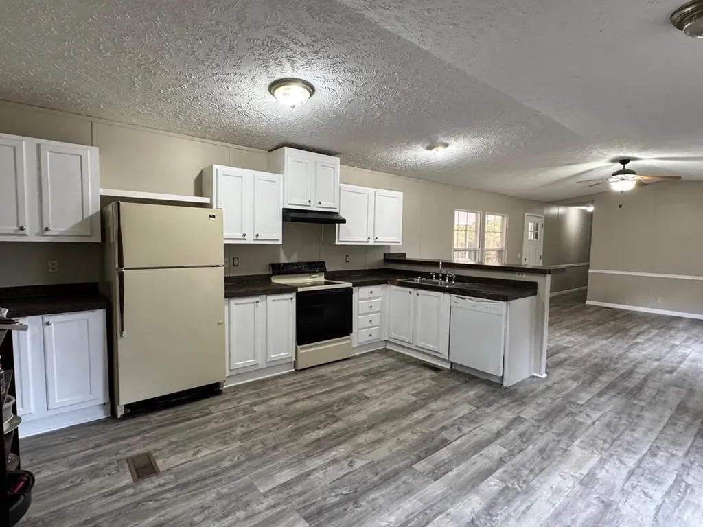 1101 Franklin Loop Clarkrange TN 38553