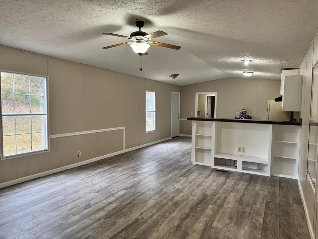 1101 Franklin Loop Clarkrange TN 38553