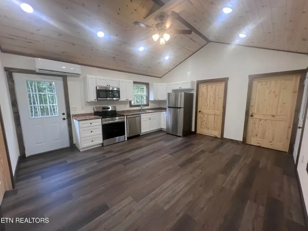 470 Trimmer Lane Jamestown TN 38556