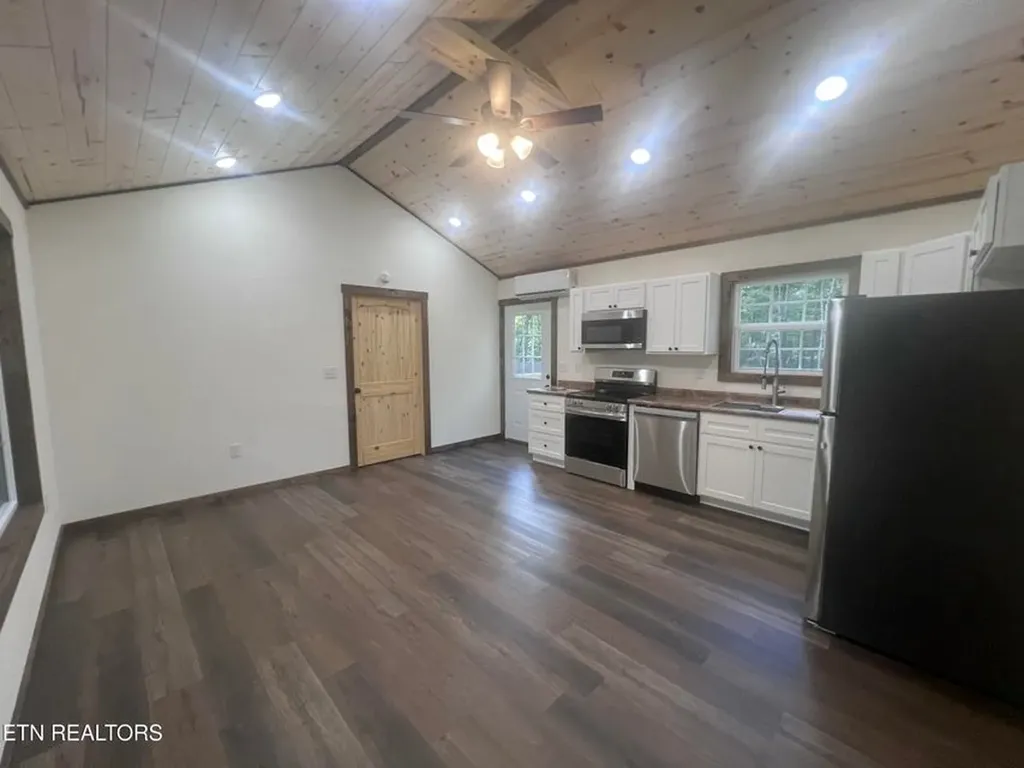 470 Trimmer Lane Jamestown TN 38556