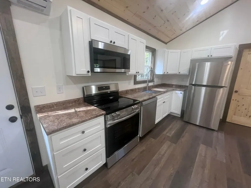 470 Trimmer Lane Jamestown TN 38556